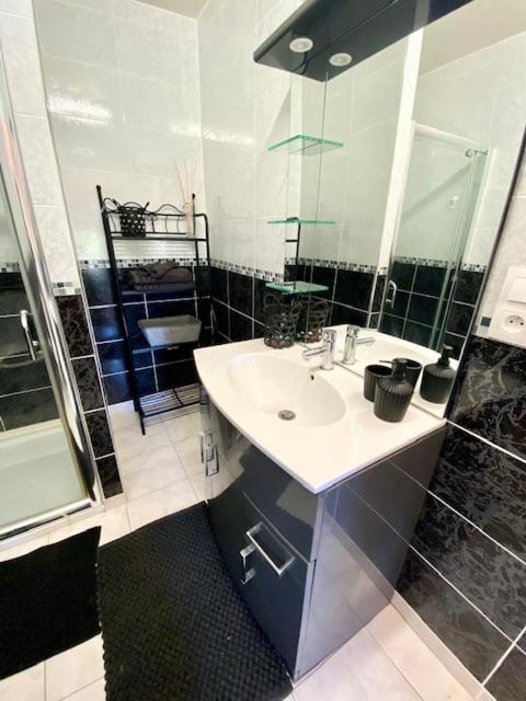 La Caudalie Apartment Deux Rivieres Luaran gambar